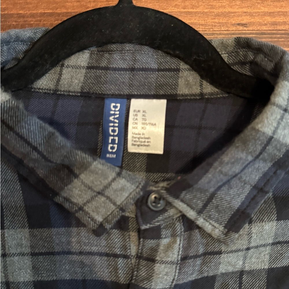H&M button down flannel - Picture 2 of 2